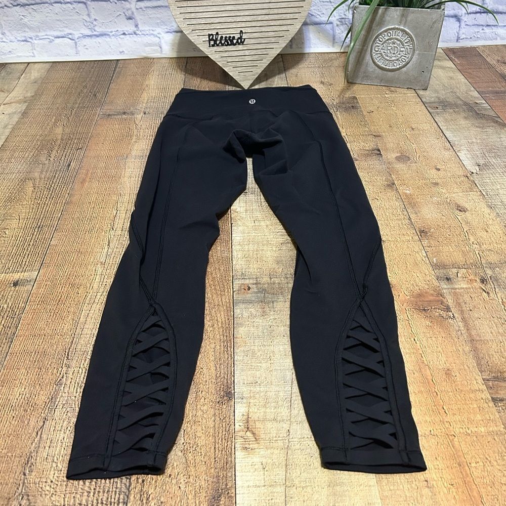 Lululemon Pure Practice Pant
Black